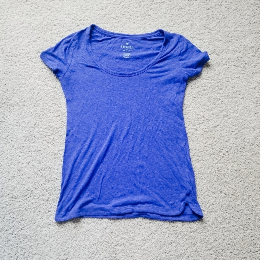american eagle blue tshirt
